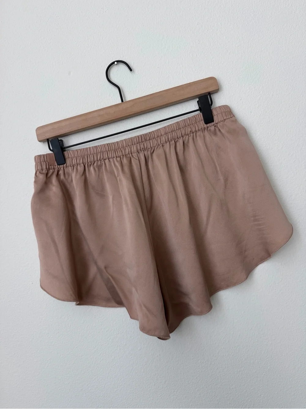 Lunya Washable Silk Tulip Lounge Sleep Shorts Dusty Pink Size M - Picture 4 of 9